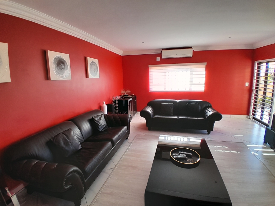 3 Bedroom Property for Sale in Safari Gardens North West